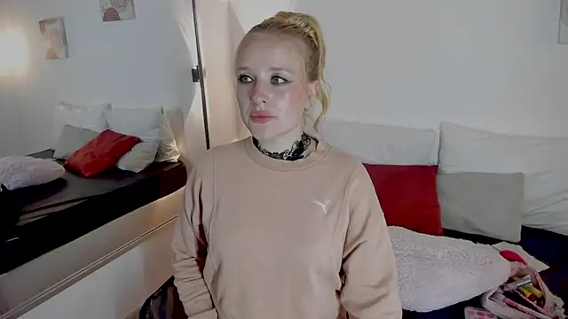EmilySumer online show from 04.25.26