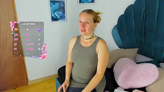EmilySumer online show from 07.03.26