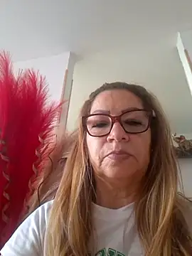 Snapshot of gisela27 chatting on 07.19.26 gisela27 online show from 07.19.26