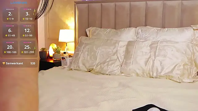 Snapshot of SereneRhodes chatting on 02.07.25 SereneRhodes online show from 02.07.25