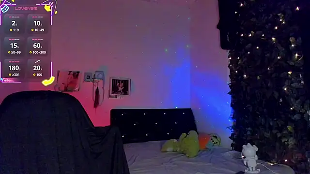 Snapshot of sweetvond_ chatting on 12.02.25 sweetvond online show from 12.02.25