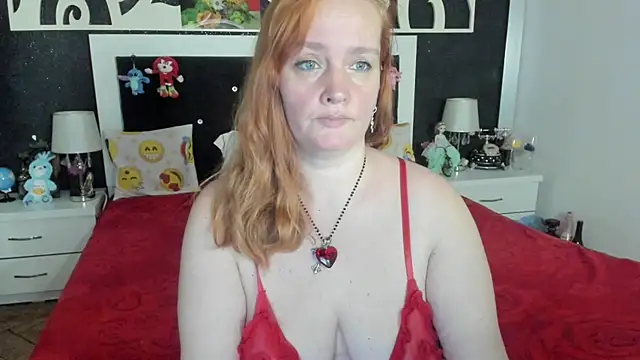 Snapshot of SinFulTitsDD chatting on 03.23.25 SinFulTitsDD online show from 03.23.25