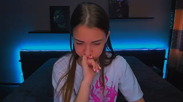 AlexaBarkley online show from 02.20.25