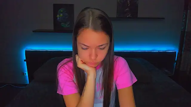 AlexaBarkley online show from 10.14.25