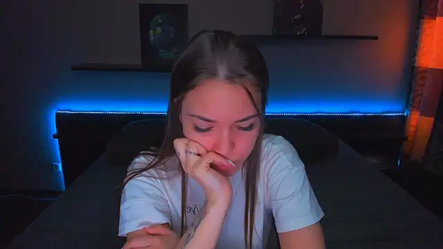 AlexaBarkley online show from 04.22.26