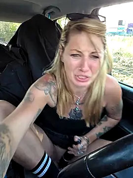 SheIsSomething online show from 05.09.26