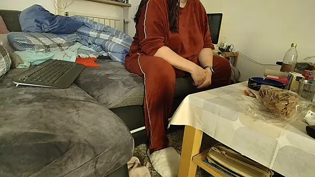 HotBiPaar online show from 12.16.24