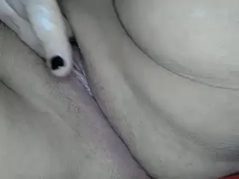 Snapshot of ThickBones chatting on 01.30.25 ThickBones online show from 01.30.25