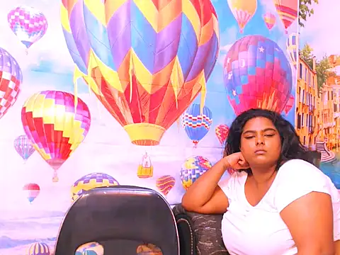 Snapshot of Indianfairy99 chatting on 12.19.24 Indianfairy99 online show from 12.19.24