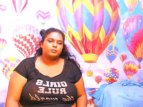 Snapshot of Indianfairy99 chatting on 01.17.25 Indianfairy99 online show from 01.17.25