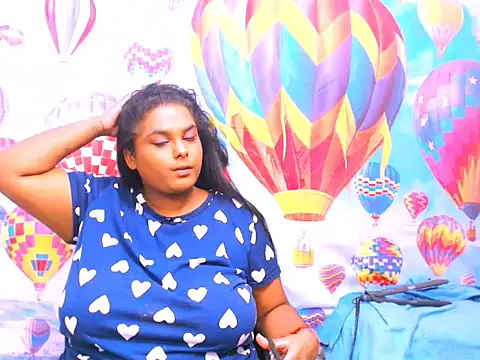 Snapshot of Indianfairy99 chatting on 01.17.25 Indianfairy99 online show from 01.17.25