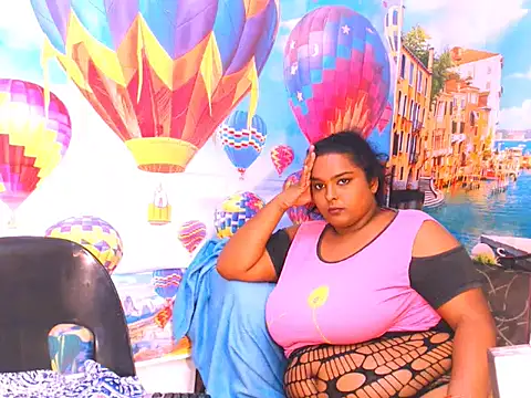 Snapshot of Indianfairy99 chatting on 02.01.25 Indianfairy99 online show from 02.01.25