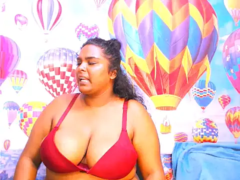 Snapshot of Indianfairy99 chatting on 02.01.25 Indianfairy99 online show from 02.01.25