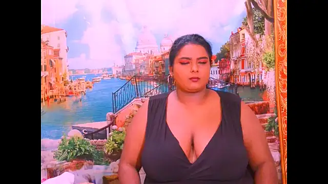 Snapshot of Indianfairy99 chatting on 12.05.25 Indianfairy99 online show from 12.05.25