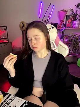 sweetest pie online show from 12.22.25