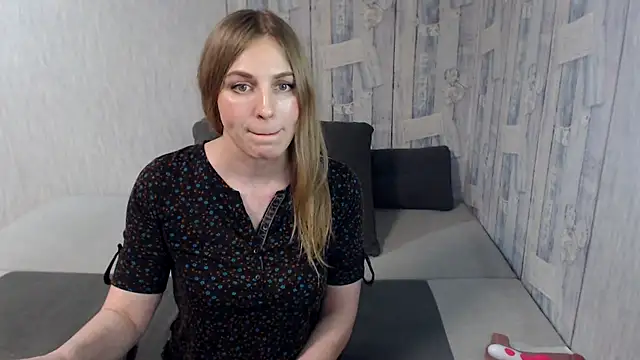 Pilly green  online show from 02.06.25