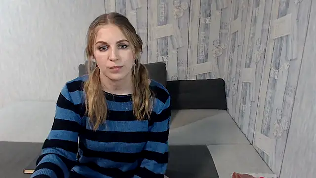 Pilly green  online show from 03.16.25