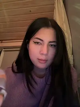 Snapshot of clairewntr chatting on 01.01.25 clairewntr online show from 01.01.25