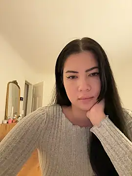 Snapshot of clairewntr chatting on 01.14.25 clairewntr online show from 01.14.25