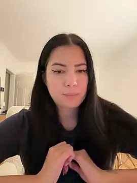 Snapshot of clairewntr chatting on 01.15.25 clairewntr online show from 01.15.25