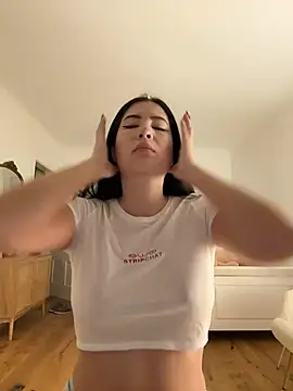 Snapshot of clairewntr chatting on 01.16.25 clairewntr online show from 01.16.25