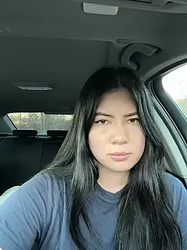 Snapshot of clairewntr chatting on 03.17.25 clairewntr online show from 03.17.25