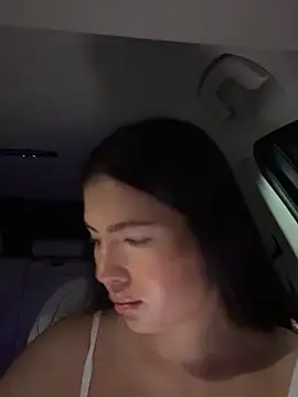 Snapshot of clairewntr chatting on 10.07.25 clairewntr online show from 10.07.25