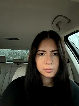 Snapshot of clairewntr chatting on 11.16.25 clairewntr online show from 11.16.25