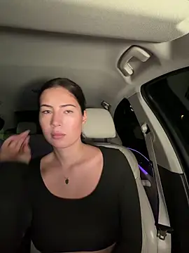 Snapshot of clairewntr chatting on 11.17.25 clairewntr online show from 11.17.25