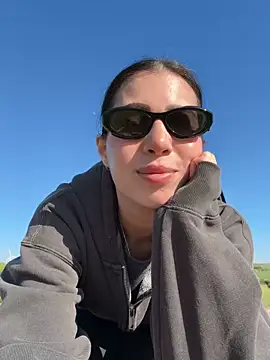 clairewntr online show from 04.25.26