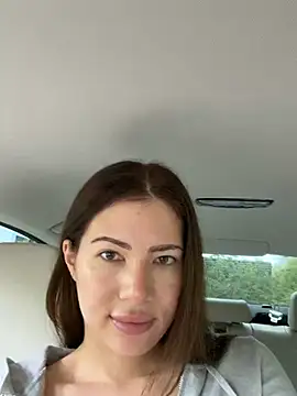 Snapshot of clairewntr chatting on 05.16.26 clairewntr online show from 05.16.26