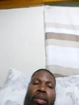 Snapshot of Malibongwe17 chatting on 09.19.25 Malibongwe17 online show from 09.19.25