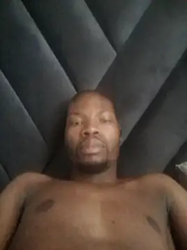 Snapshot of Malibongwe17 chatting on 12.05.25 Malibongwe17 online show from 12.05.25