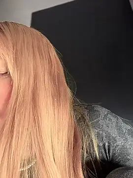 Snapshot of _Danna chatting on 01.09.26 Danna online show from 01.09.26