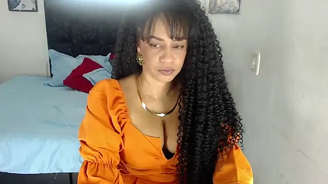 Snapshot of yeli_xxx chatting on 09.25.25 yeli xxx online show from 09.25.25