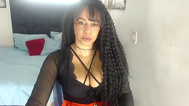 Snapshot of yeli_xxx chatting on 11.26.25 yeli xxx online show from 11.26.25