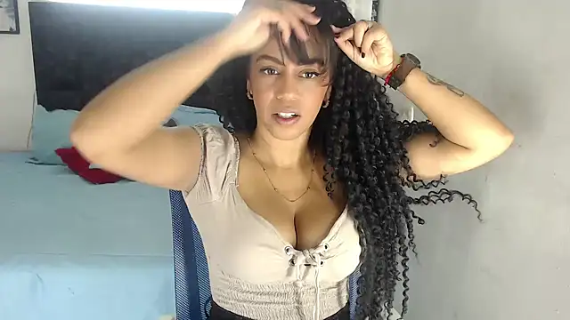 Snapshot of yeli_xxx chatting on 12.02.25 yeli xxx online show from 12.02.25