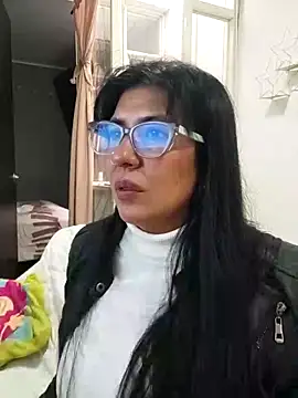 Snapshot of aisha_latina chatting on 02.16.26 aisha latina online show from 02.16.26