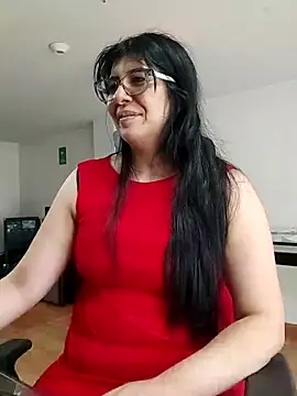 aisha latina online show from 06.10.26