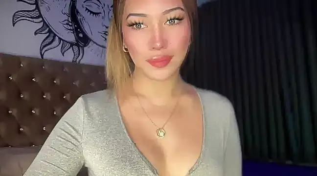 Jasmine Elcock online show from 01.25.25