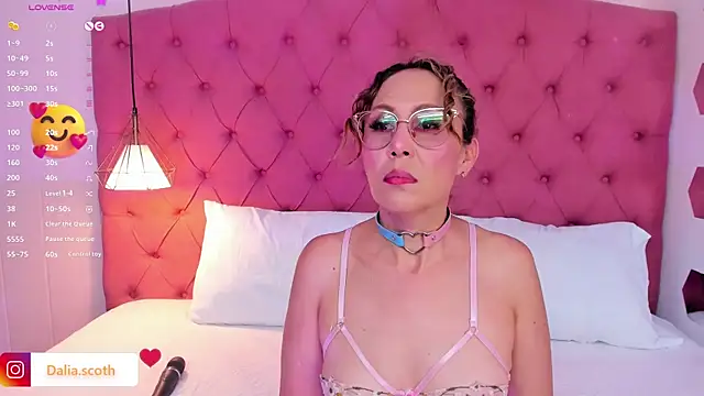 DaliaScoth online show from 02.13.25