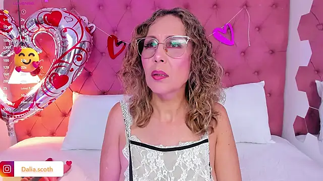 DaliaScoth online show from 02.17.25