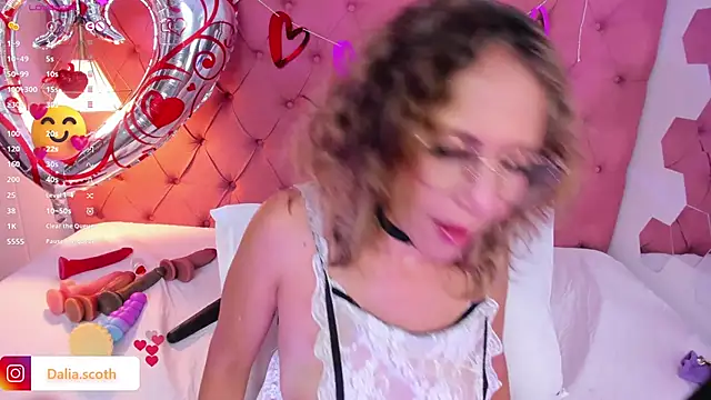 DaliaScoth online show from 02.18.25