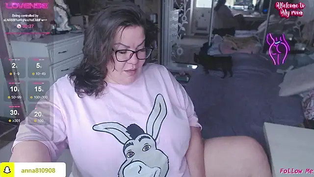 femme fatale1 online show from 10.11.25