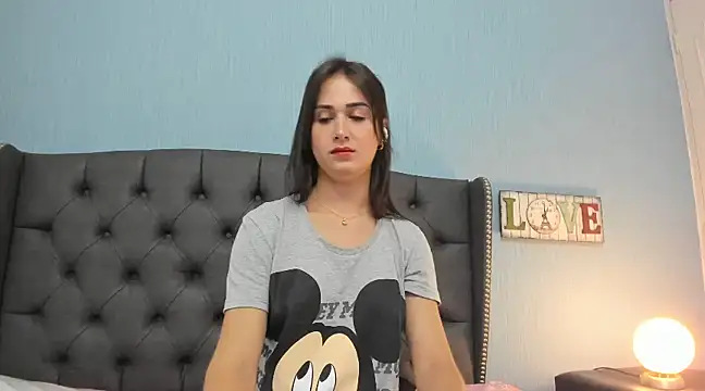 Snapshot of AndreaStivens chatting on 01.11.25 AndreaStivens online show from 01.11.25