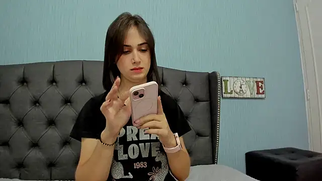 Snapshot of AndreaStivens chatting on 03.12.25 AndreaStivens online show from 03.12.25