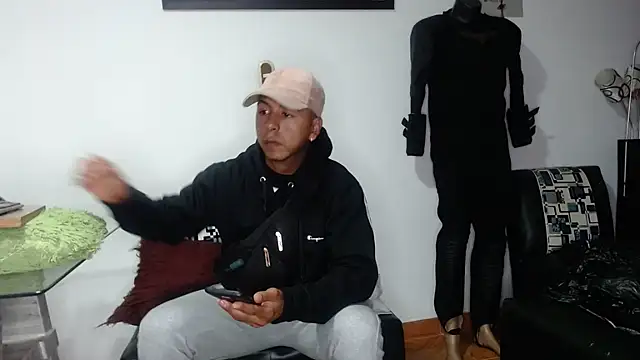 Black hot266 online show from 11.18.25