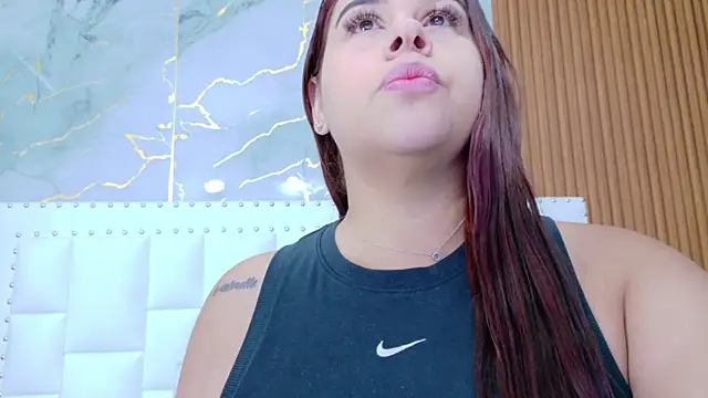 IrresistibleMilf online show from 10.17.25