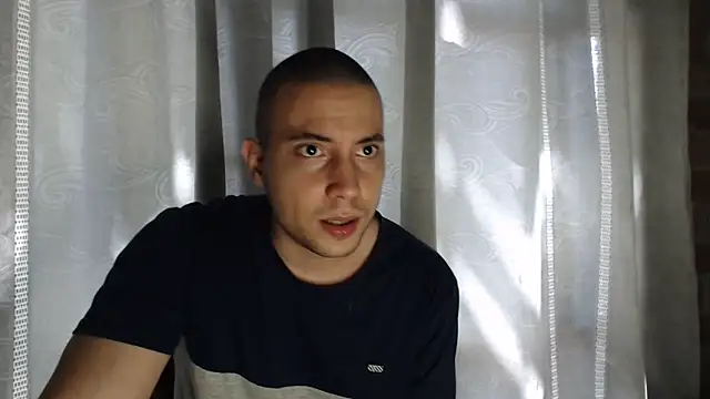 Armando 2002 online show from 11.17.25