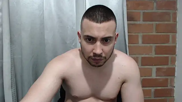 Snapshot of Armando_2002 chatting on 07.20.26 Armando 2002 online show from 07.20.26